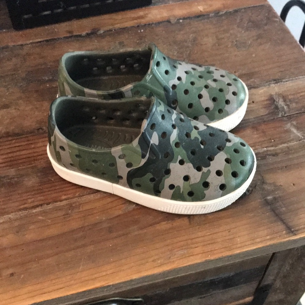 Size 6 baby/toddler water shoes